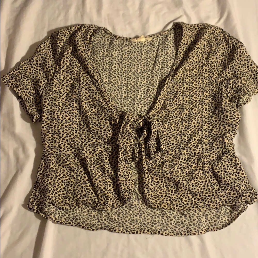 cheetah print tie front crop top